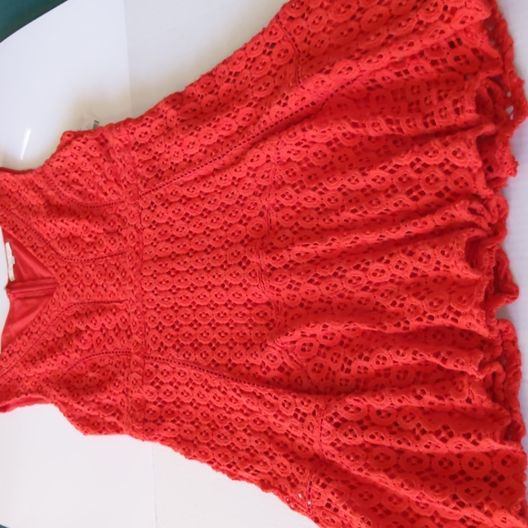 Anthropology San & Soni Women's Red Lace Dress Size 8 NWOT - Picture 5 of 16